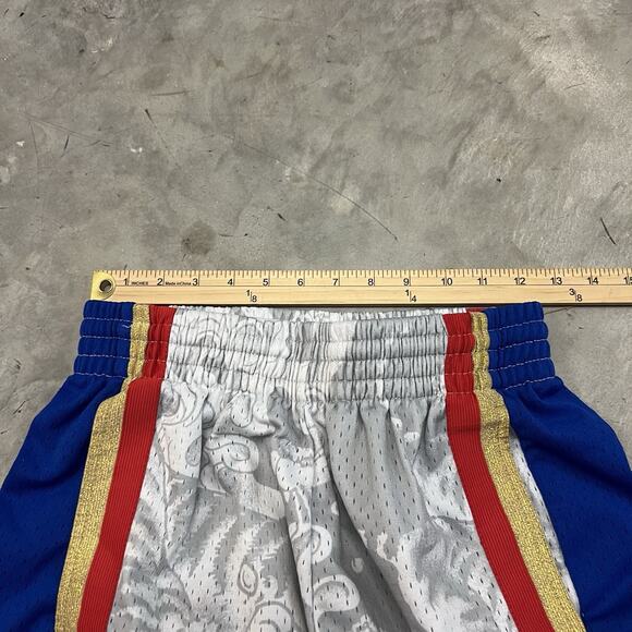76ers Mitchell Ness Shorts Men's Small Hardwood Classics Year of The Tiger READ - Picture 3 of 7